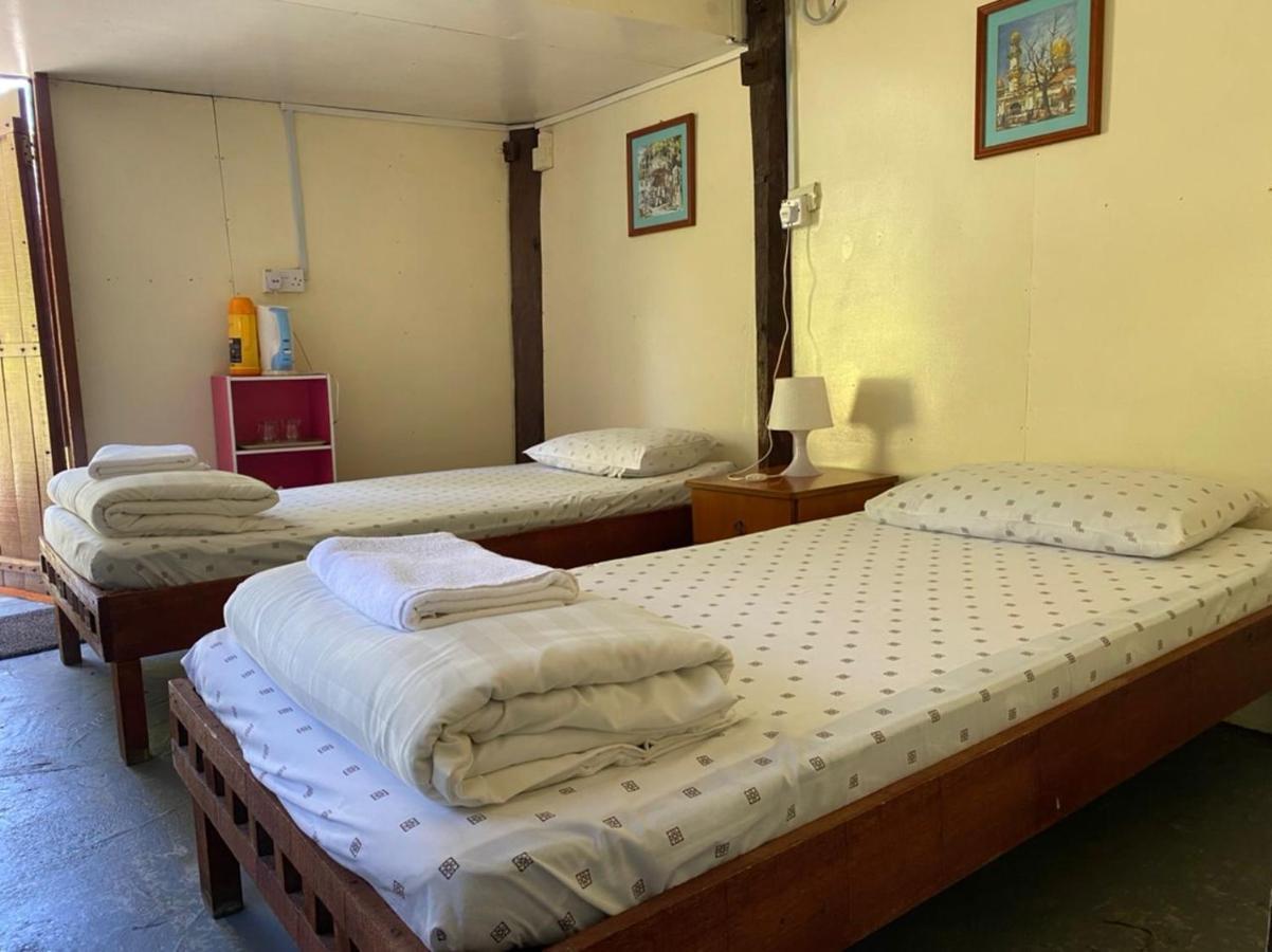 Kampong Kundassan Mile 36 Lodge מראה חיצוני תמונה