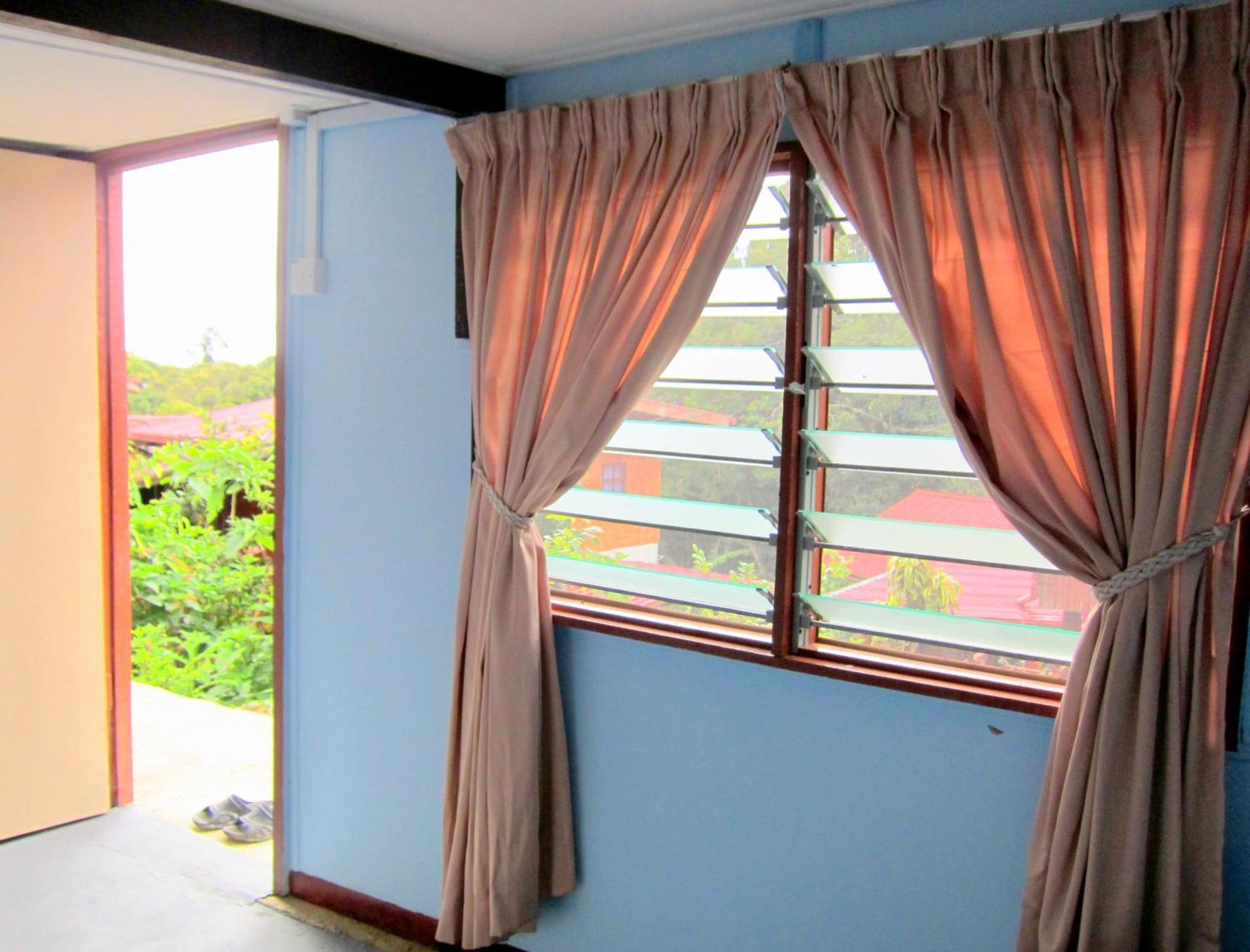 Kampong Kundassan Mile 36 Lodge חדר תמונה