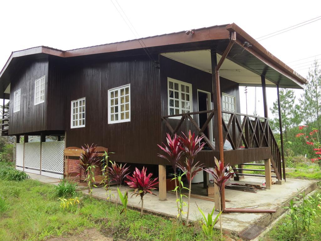 Kampong Kundassan Mile 36 Lodge חדר תמונה