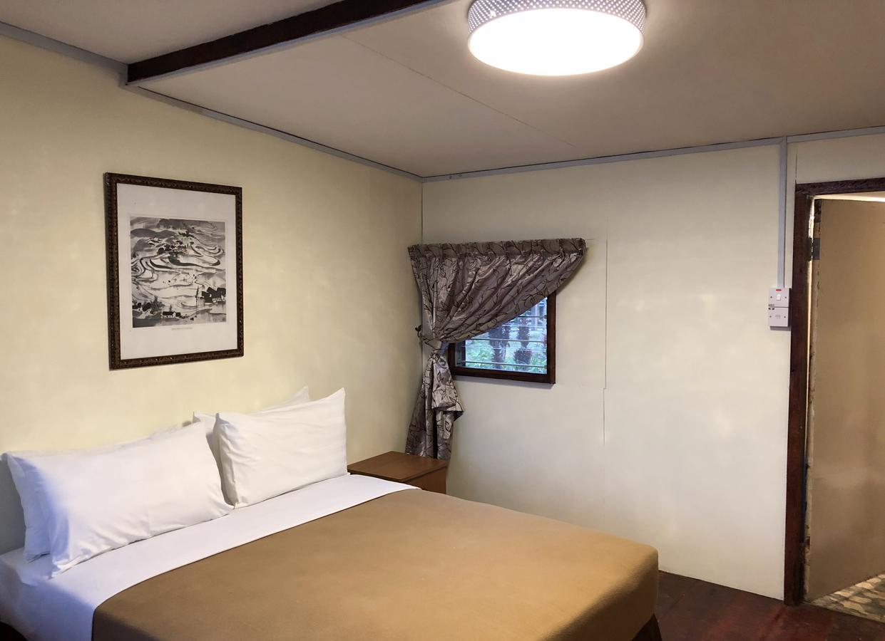 Kampong Kundassan Mile 36 Lodge מראה חיצוני תמונה
