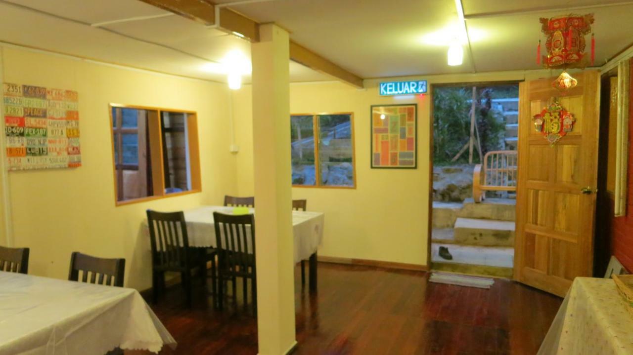 Kampong Kundassan Mile 36 Lodge מראה חיצוני תמונה